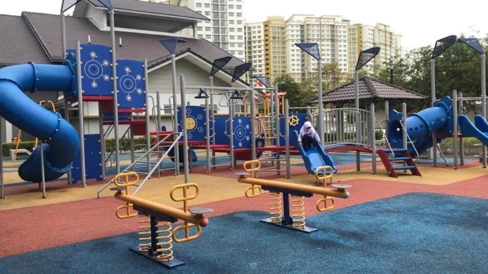 Sofiamuslim Homestay Putrajaya- Near Alamanda Mall & Federal Government Administrative Centre Kompleks Abcdef Exterior foto