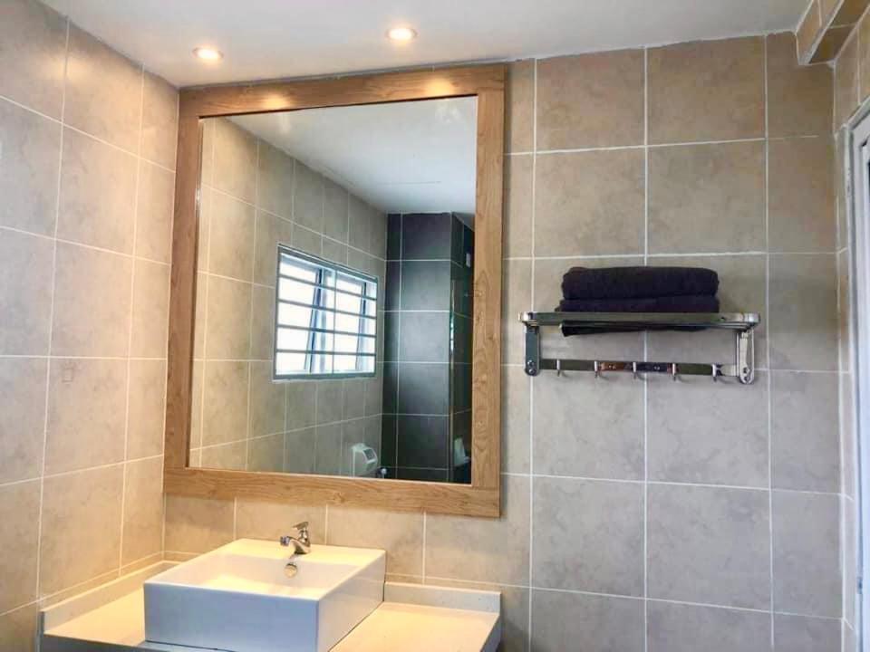 Sofiamuslim Homestay Putrajaya- Near Alamanda Mall & Federal Government Administrative Centre Kompleks Abcdef Exterior foto